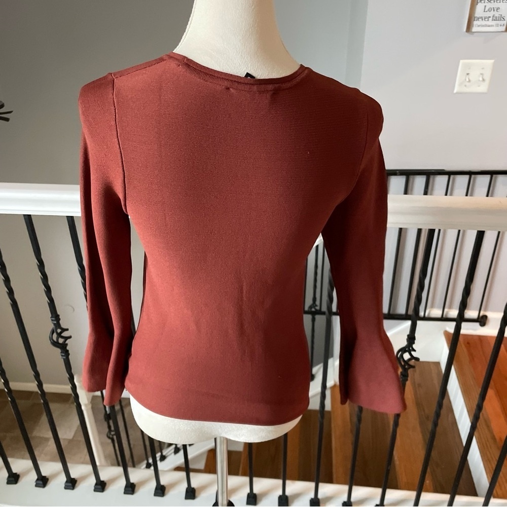 Olivaceous Bell‎ Sleeve Crewneck Sweater Rust Medium - Picture 4 of 6